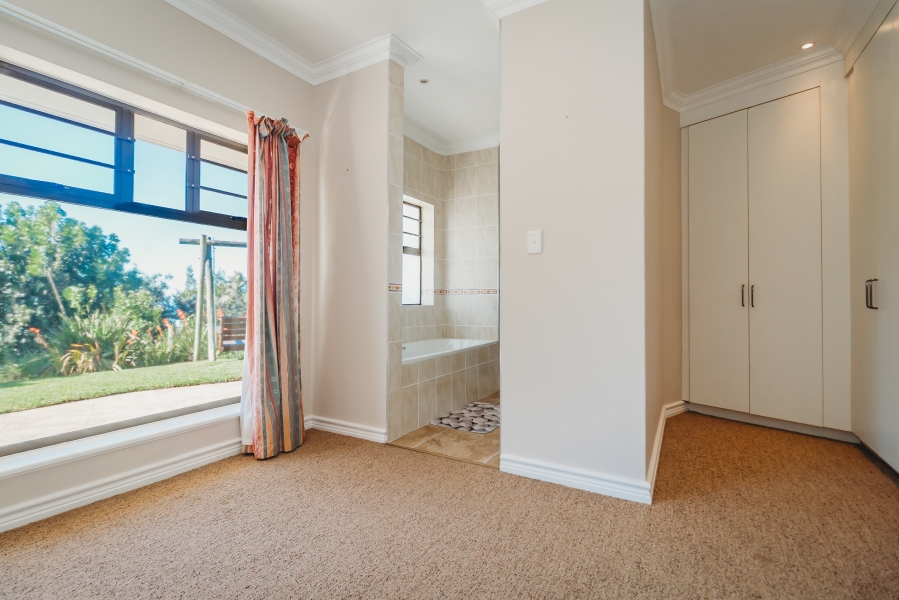 3 Bedroom Property for Sale in Wilderness Heights Western Cape